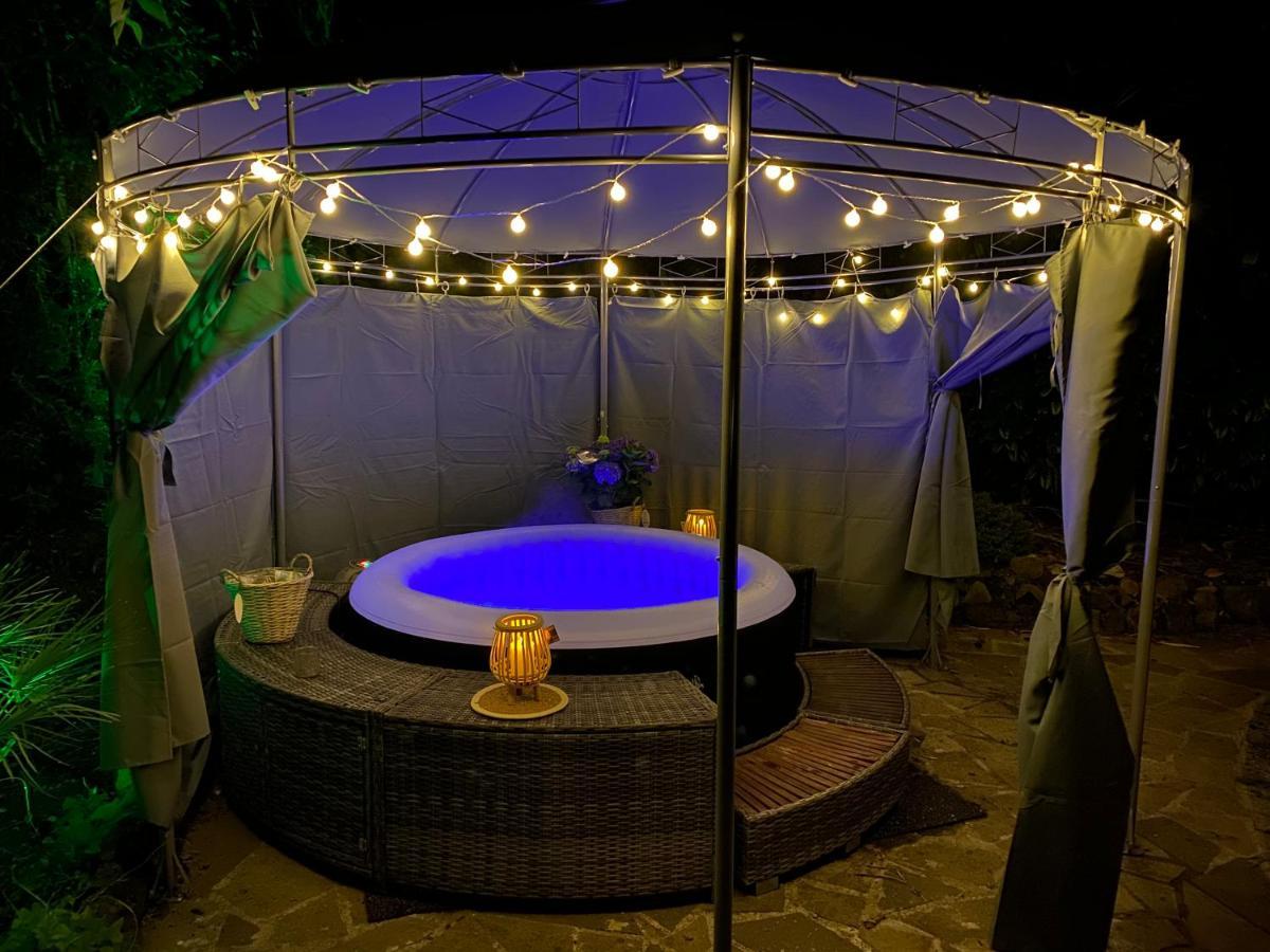 Villa Ferienvilla Whirlpool Fasssauna Direkt Am Rhein *